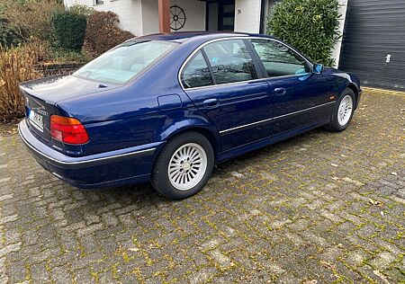 BMW 528i 1. Hand aus Nachlass, Handschalter