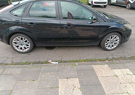 Ford Focus 1,6 Ti-VCT Black Magic Black Magic