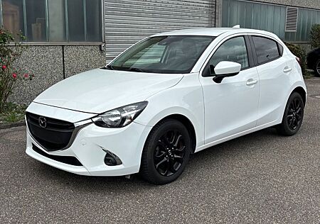 Mazda 2 Lim. Kizoku - Tüv 08/27 - Kamera - Navi -