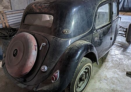 Citroën Traction Avant 11 BN, Scheunenfund
