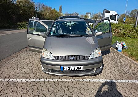 Ford Galaxy 2.3 16V Ghia 7-sitzig Ghia