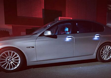 BMW 523i -
