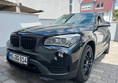 BMW X1 xDrive20d Sport Line Automatik Xenon AHK Pano