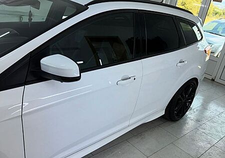 Ford Focus 2,0 EB ST Leder-Sport-Paket Turnier ST