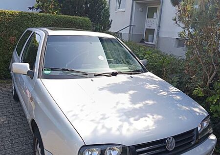 VW Golf Volkswagen 1.6 Auto Joker Joker