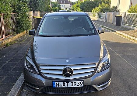 Mercedes-Benz B 200 CDI -