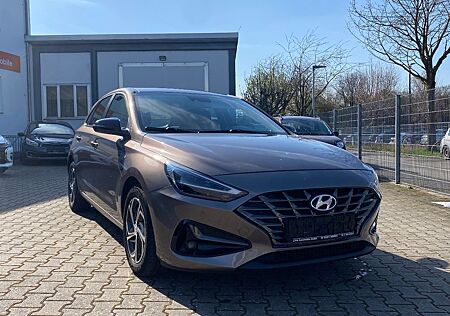 Hyundai i30 Intro Edition Mild-Hybrid / 2. Hand