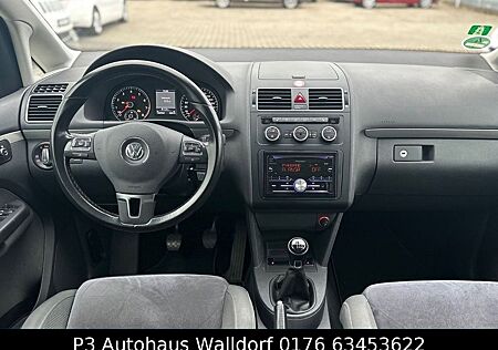 VW Touran Volkswagen Highline 7 SITZER*GARANTIE*HU*1HAND*LED
