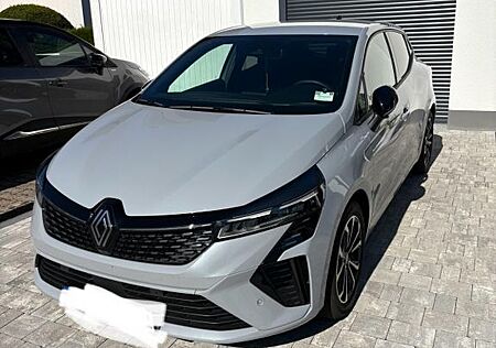 Renault Clio TCe 90 Techno Rafale-Grau