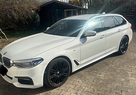 BMW 540i xDrive Touring M Sport packet Vollausstattu