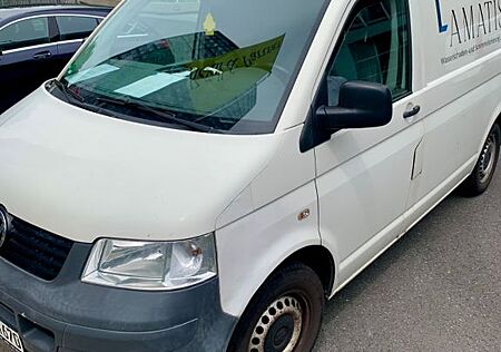 VW T5 Transporter Volkswagen T5 1.9 TDI Transporter | 2009 |