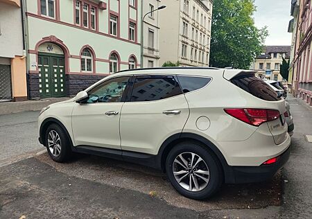 Hyundai Santa Fe 2.2 CRDi Style Premium 4WD Automatik