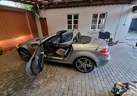 Mercedes-Benz SLK 200 KOMPRESSOR -