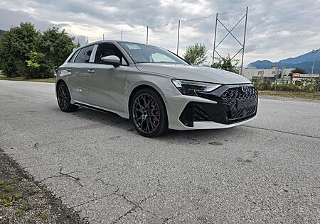Audi RS3 2.5 Sportback *PANO*MARTIX*RS-DESIGN*