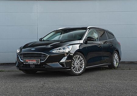 Ford Focus Turnier Titanium X *ACC *LED *Navi