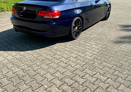 BMW 325d Coupé -