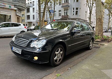 Mercedes-Benz C 220 CDI T ELEGANCE Elegance-TÜV bis Nov. 2025