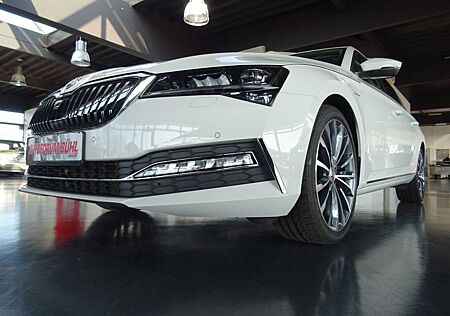 Skoda Superb Combi TDI Laurin & Klement/Navi./LED/STHZ
