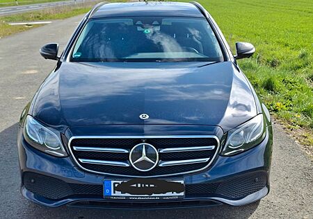 Mercedes-Benz E 250 T AVANTGARDE Autom. AVANTGARDE