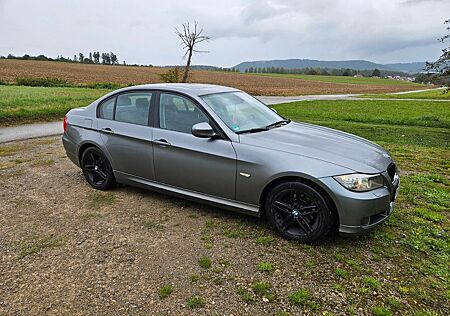 BMW 318i e90