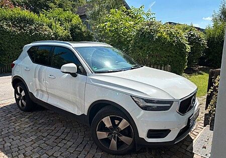Volvo XC 40 XC40 T4 Momentum Pro weiß Standheizung Panorama