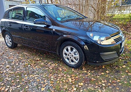 Opel Astra Caravan 1.6 Twinport 77kW -