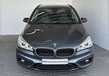 BMW 2er 220i Active Tourer Advantage Navi.LED.RFK.PDC.SH