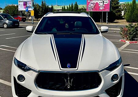 Maserati Levante Benzin 3.0 V6 257kW GRANLUSSO 4x4 Au...