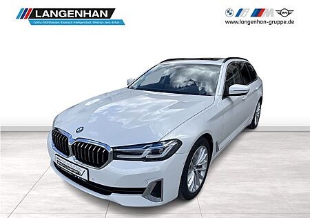 BMW 530d xDrive Tour. Luxury Line NAVI PANO MASSAGE