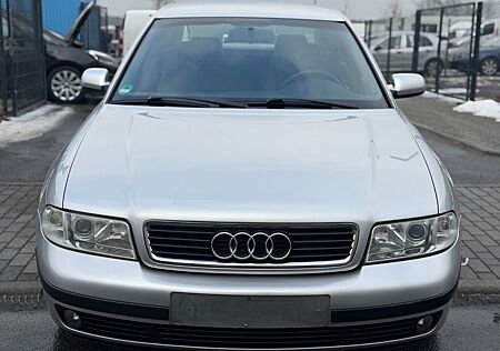 Audi A4 1.8 Automatik 1.Hand | Rentnerfahrzeug| TOP