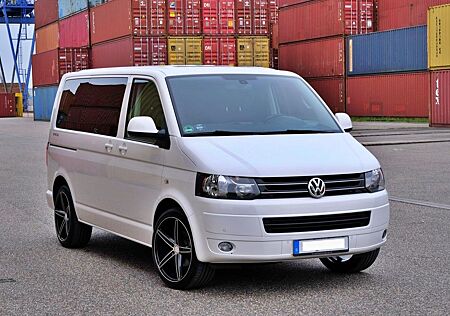 VW T5 Multivan Volkswagen mit modularem Camper Ausbau & Extras