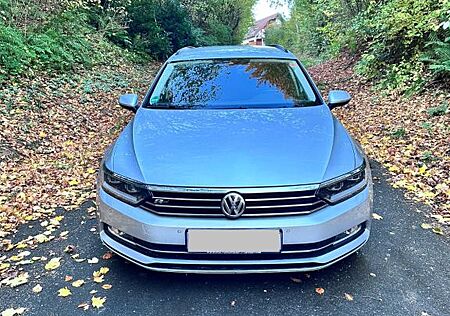 VW Passat Variant gebraucht kaufen VW Passat Variant Volkswagen 2.0 TDI DSG R-Line BMT Varian...