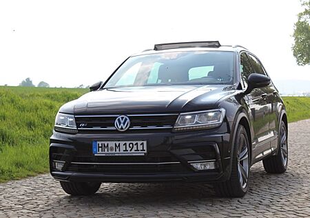 VW Tiguan Volkswagen R-Line 2.0 TDI SCR DSG BMT 4MOTION Highl.