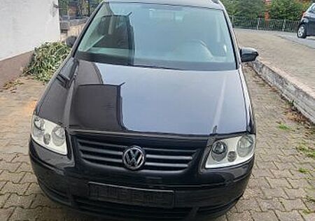 VW Touran Volkswagen 1.6 Basis Basis