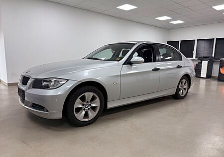 BMW 318 i*AC*SHZ*EXPORT*