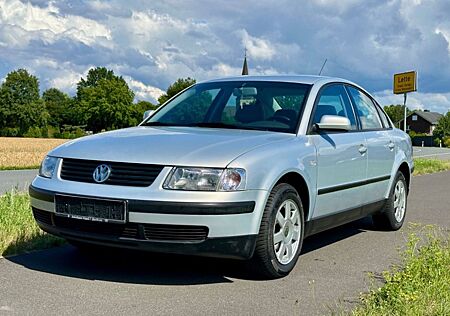 VW Passat Volkswagen - 2. Hand mit wenig Kilometer
