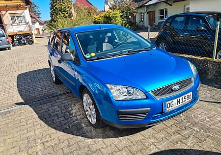 Ford Focus 1,4 Turnier Alufelgen Android Radio