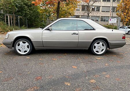 Mercedes-Benz CE 220