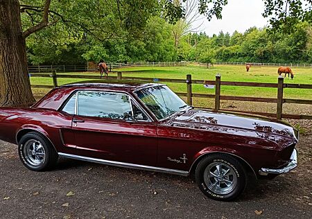 Ford Mustang Coupe 4,7L V8 Baujahr 1968