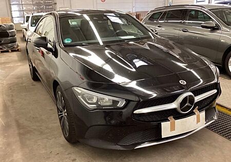 Mercedes-Benz CLA 220 d 8G-Tronic|LED|PANO|NAVI|KAMERA|LEDER