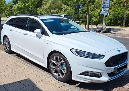 Ford Mondeo 2,0 TDCi 132kW ST-LineTurnier PowerSh...