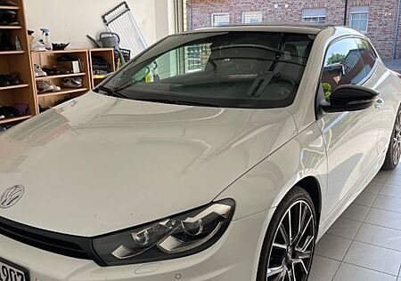 VW Scirocco Volkswagen 2.0 TSI DSG R