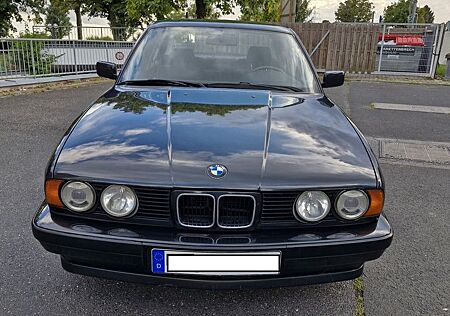 BMW 525i 2. Hand Garagenfahrzeug sehr gepflegt