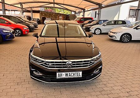 VW Passat Variant Volkswagen Passat Var. Elegance R-Line*FahrerAssPak*AHZV*18