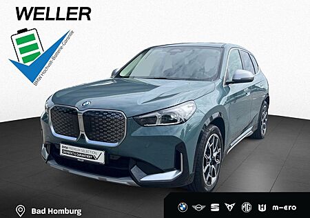 BMW iX1 xDr.30 19" Pano. AHK HUD Leas. ab 399 Navi