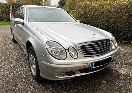 Mercedes-Benz E 220 CDI CLASSIC*8fach*SHD*Automatik*TEMP*