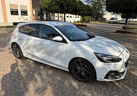 Ford Focus 2,3 EcoBoost ST