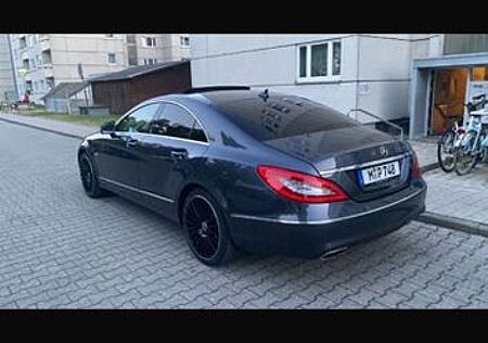 Mercedes-Benz CLS 350 BlueEFFICIENCY -