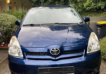 Toyota Corolla Verso 2.2-l-D-CAT Executive Executive