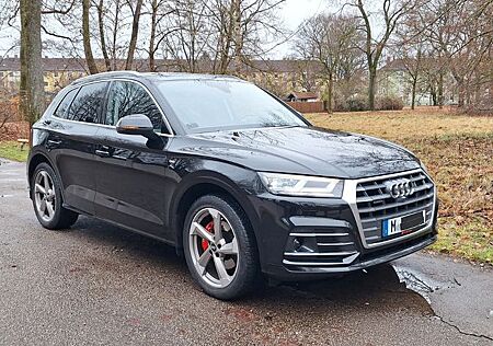 Audi Q5 2.0 TDI 140kW S tronic quattro design design